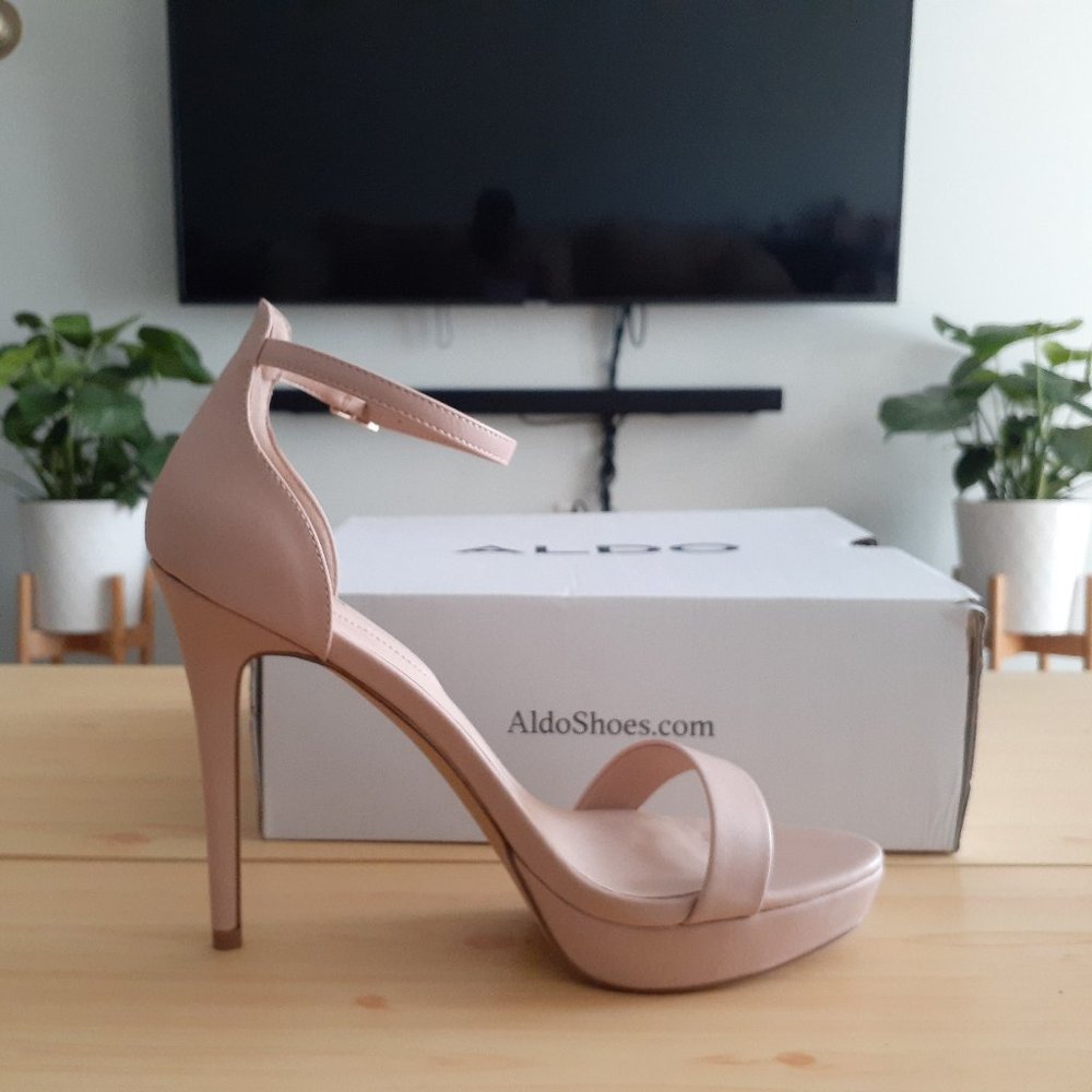 Never Worn! Aldo Heeled Sandal - Size 9, Blush
